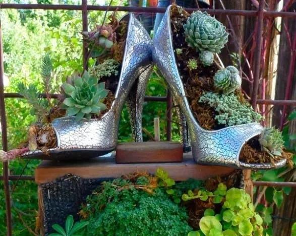 Footwear 2 Low-Budget DIY Garden Pots