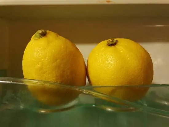 Lemons in Fridge - How Long Do Lemons Last