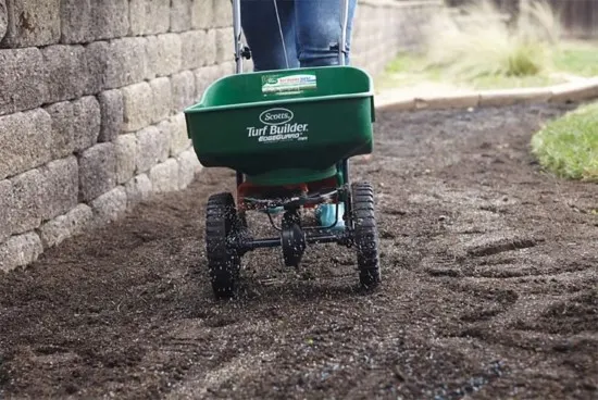 Scotts Turf Builder EdgeGuard Mini Broadcast Spreader When To Plant Zoysia Grass Seed 2