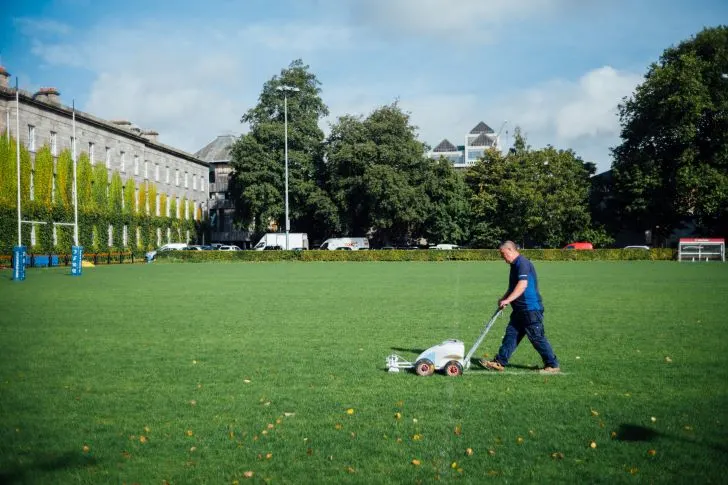 When to fertilize lawn in Colorado