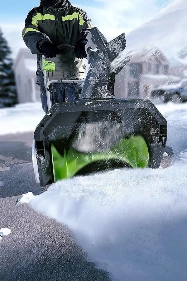 Greenworks 13 Amp 20 Inch Corded Snow Thrower Snow Thrower vs Snow Blower 2