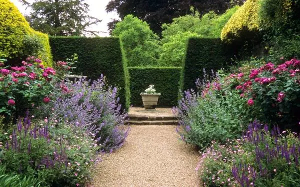 Ascott House Gardens, Buckinghamshire, UK | National Trust garde